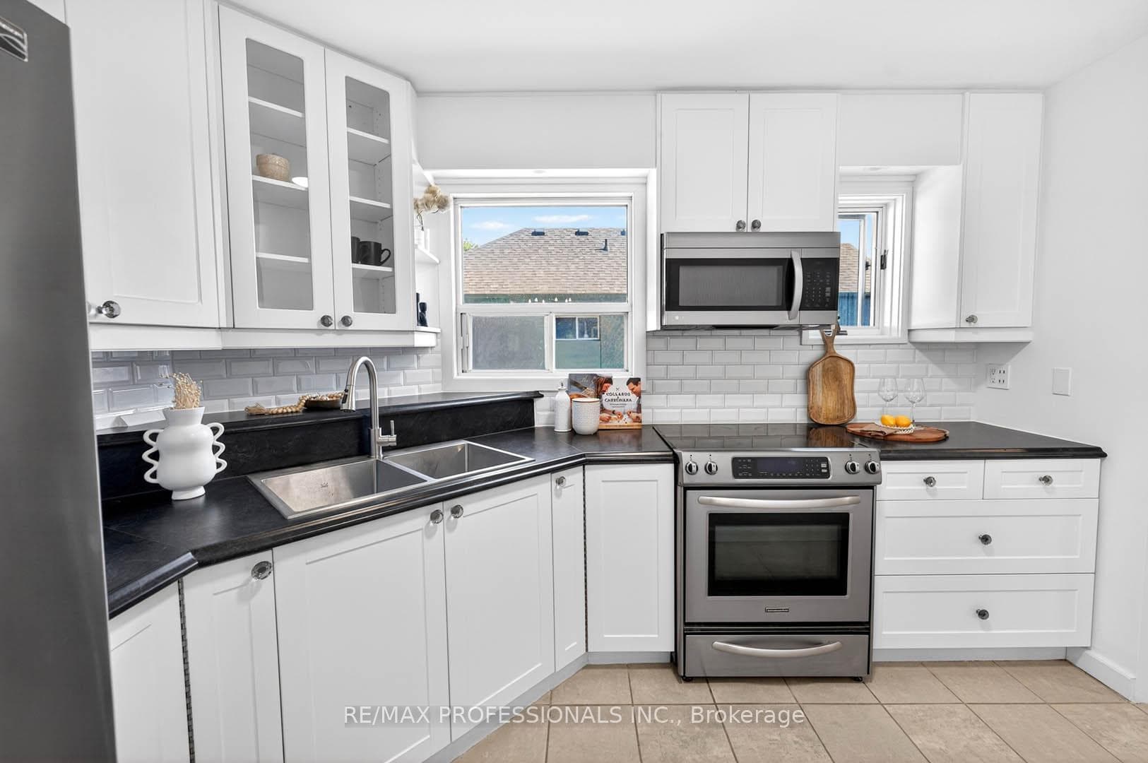 62 Marchington Circle photo 7