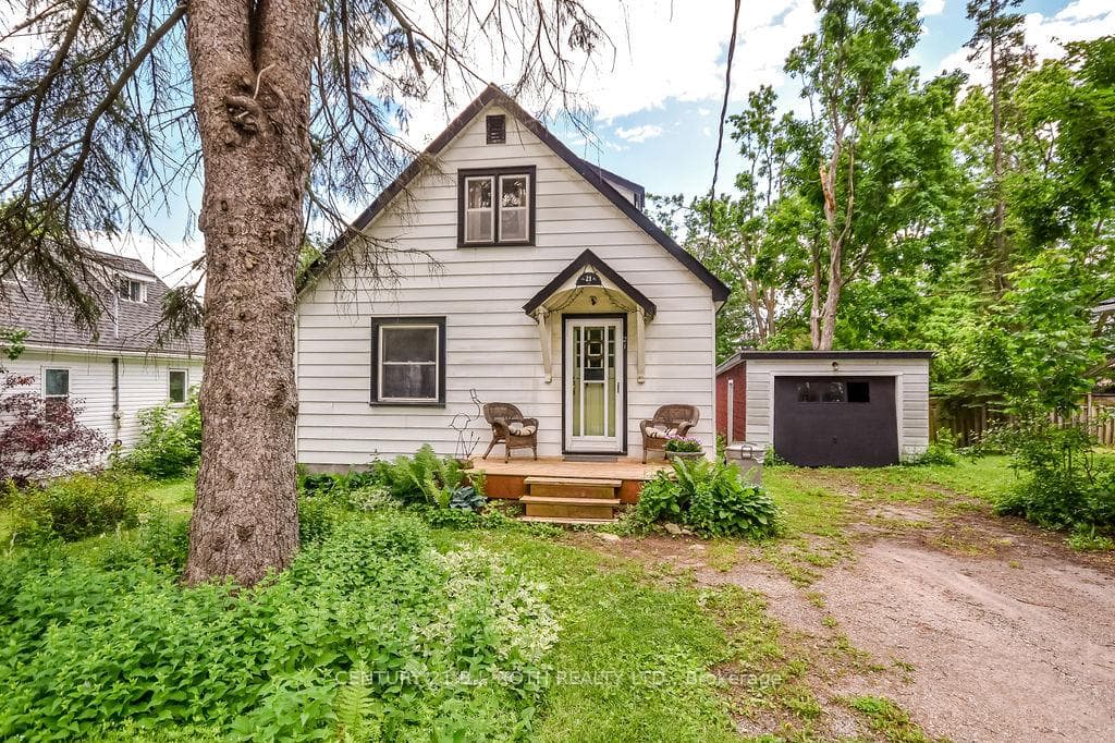 21 BENNER Street photo 1