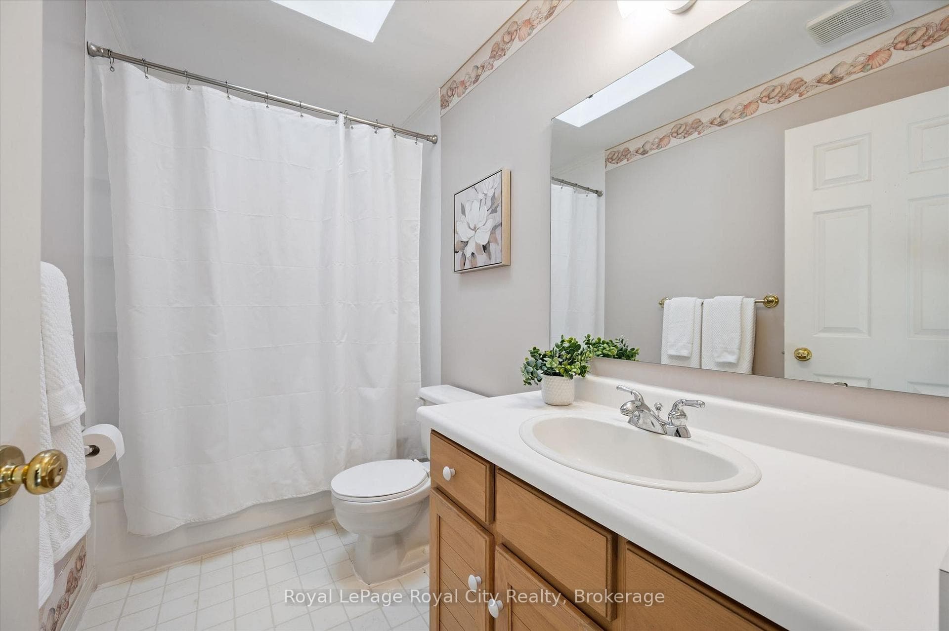 539 Harvey Street photo 30