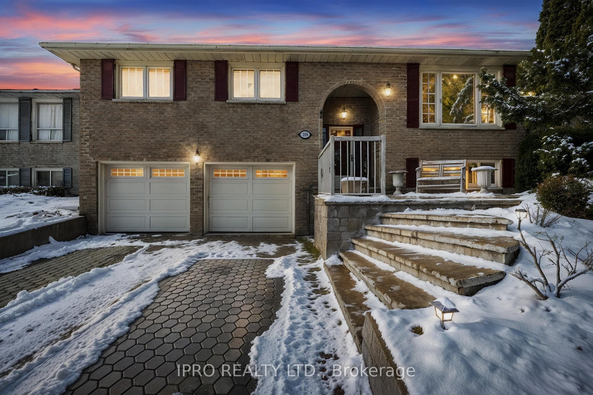 188 Melbourne Drive photo 37