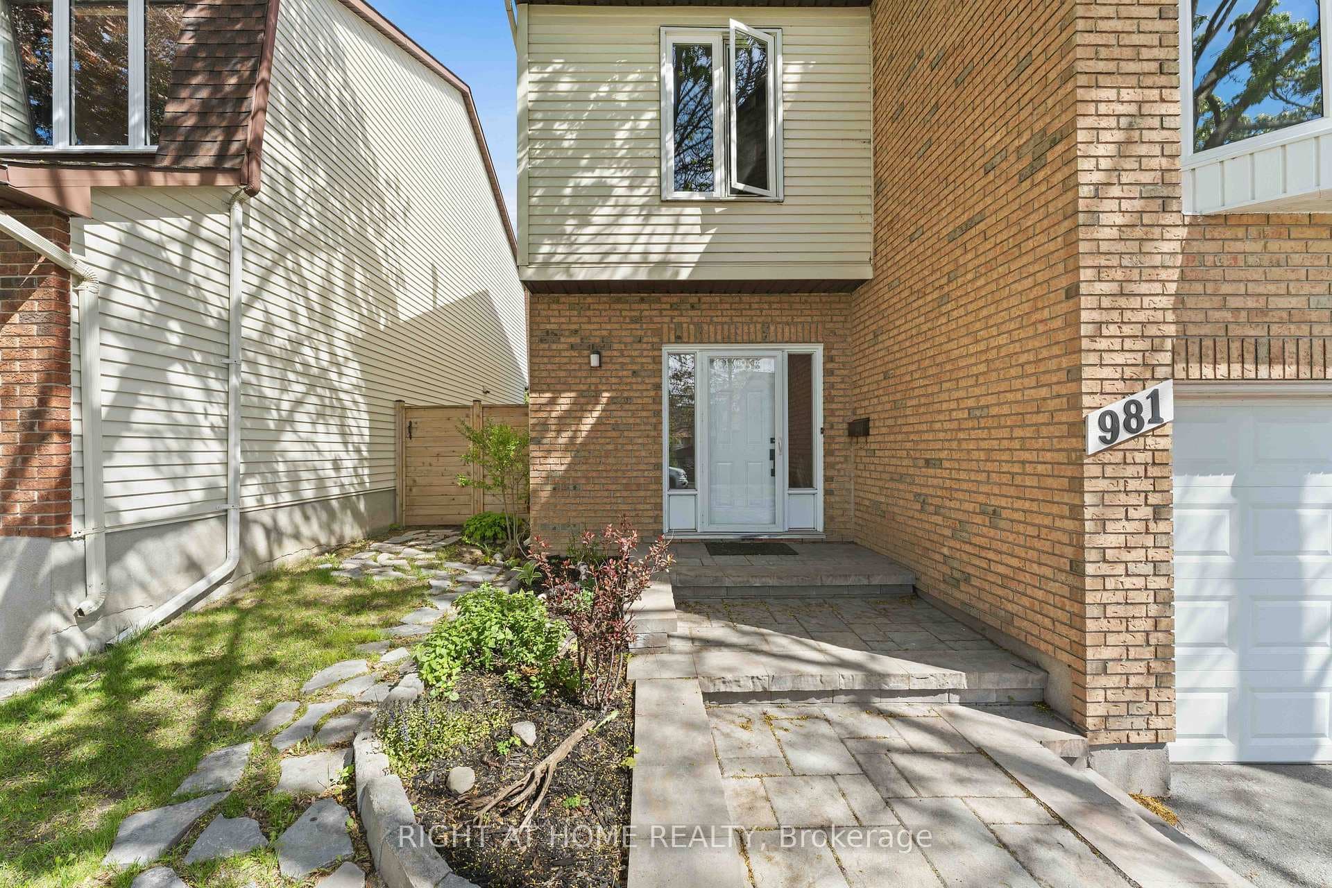 981 Barwell Avenue photo 4