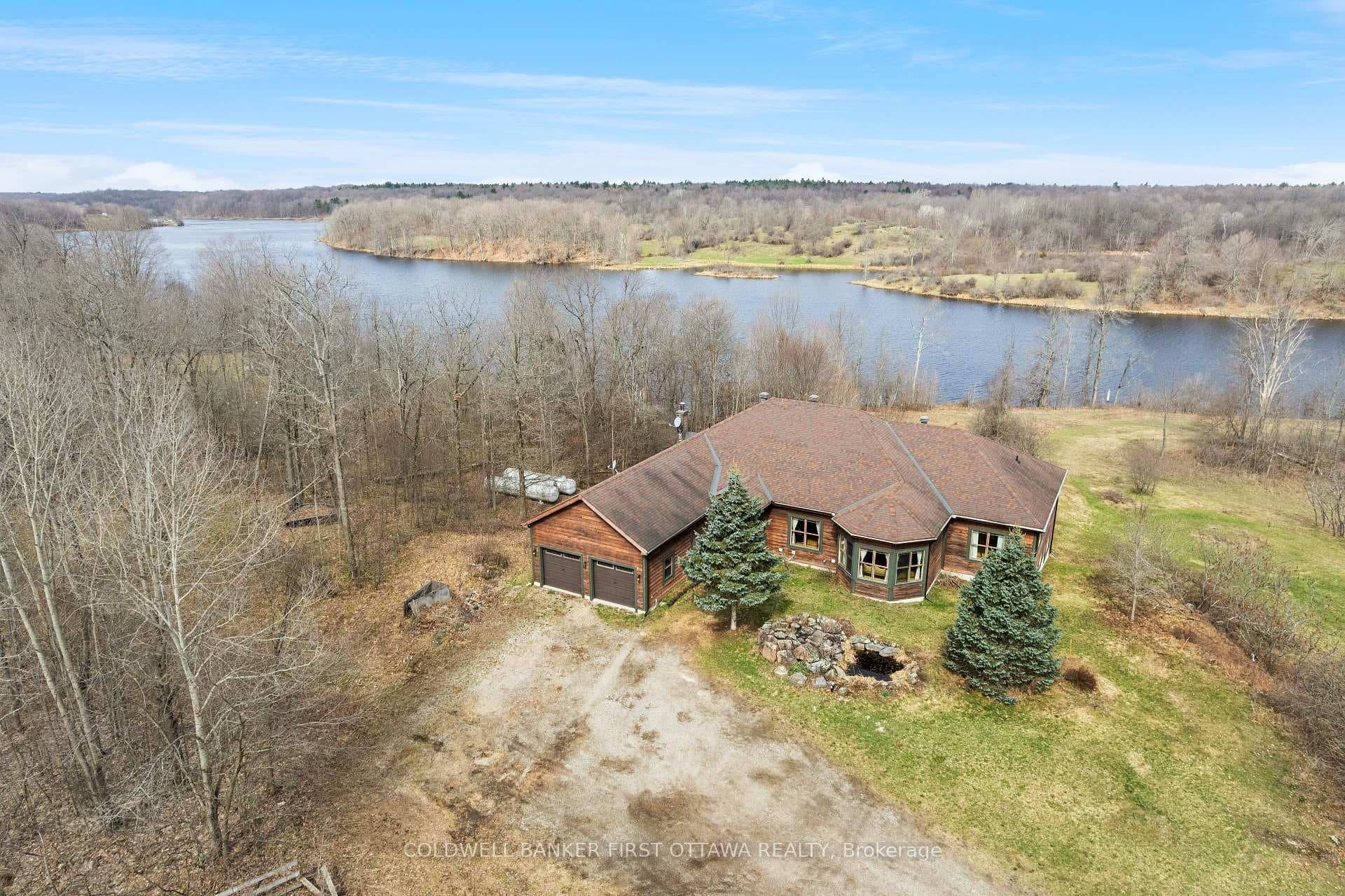 Walkout bungalow on 198 acres & ~2 km waterfront