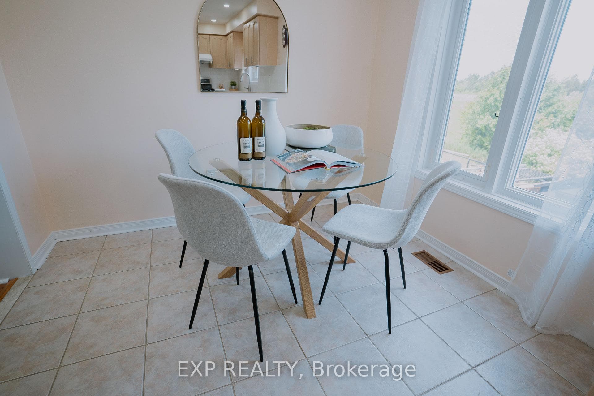 44 Knotwood Crescent photo 14