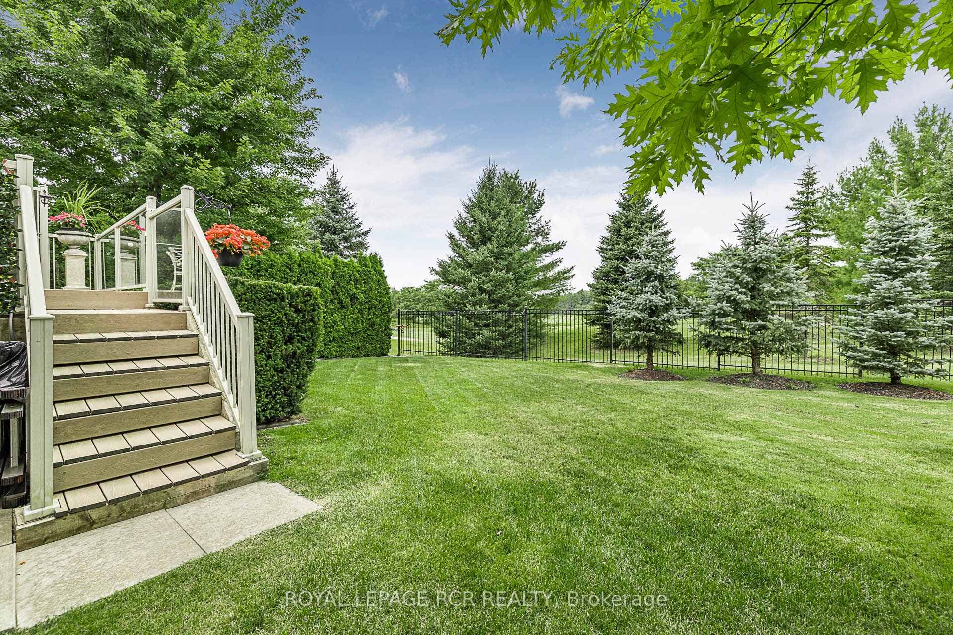 31 Emerald Heights Drive photo 36