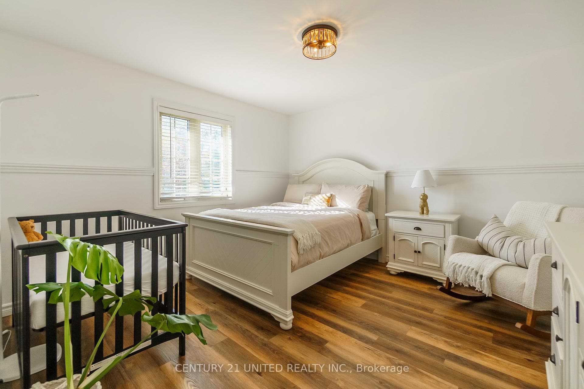 1058 Maria Street photo 30