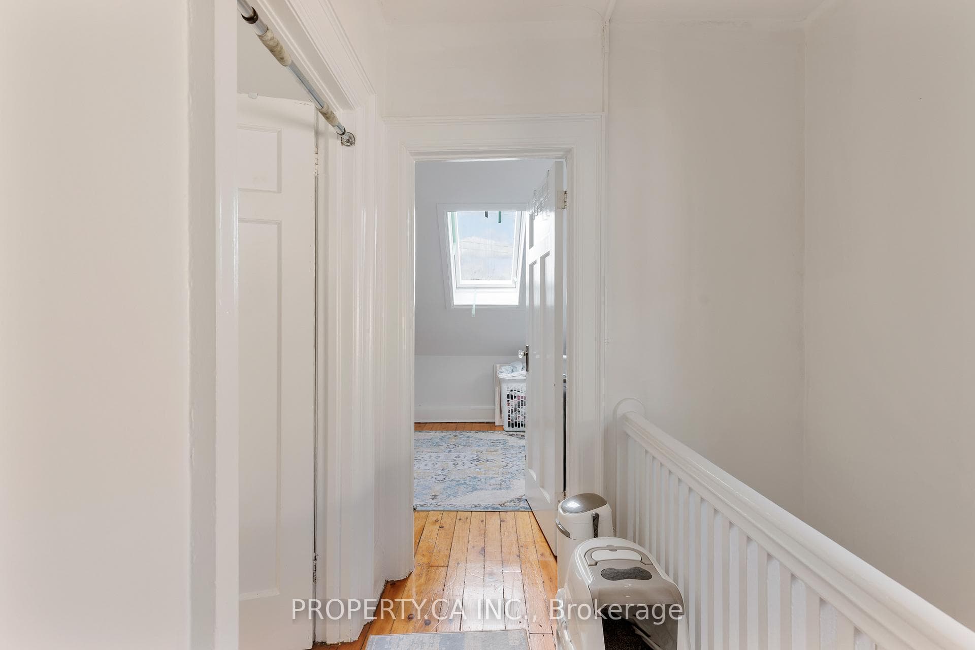 553 Broadview Avenue photo 30