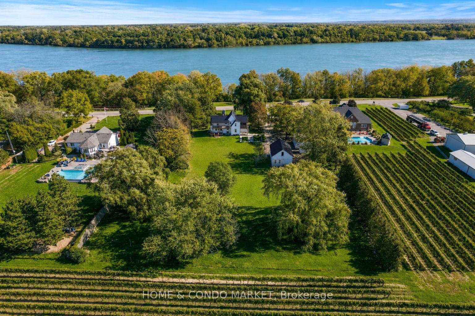 15450 NIAGARA RIVER Parkway photo 2