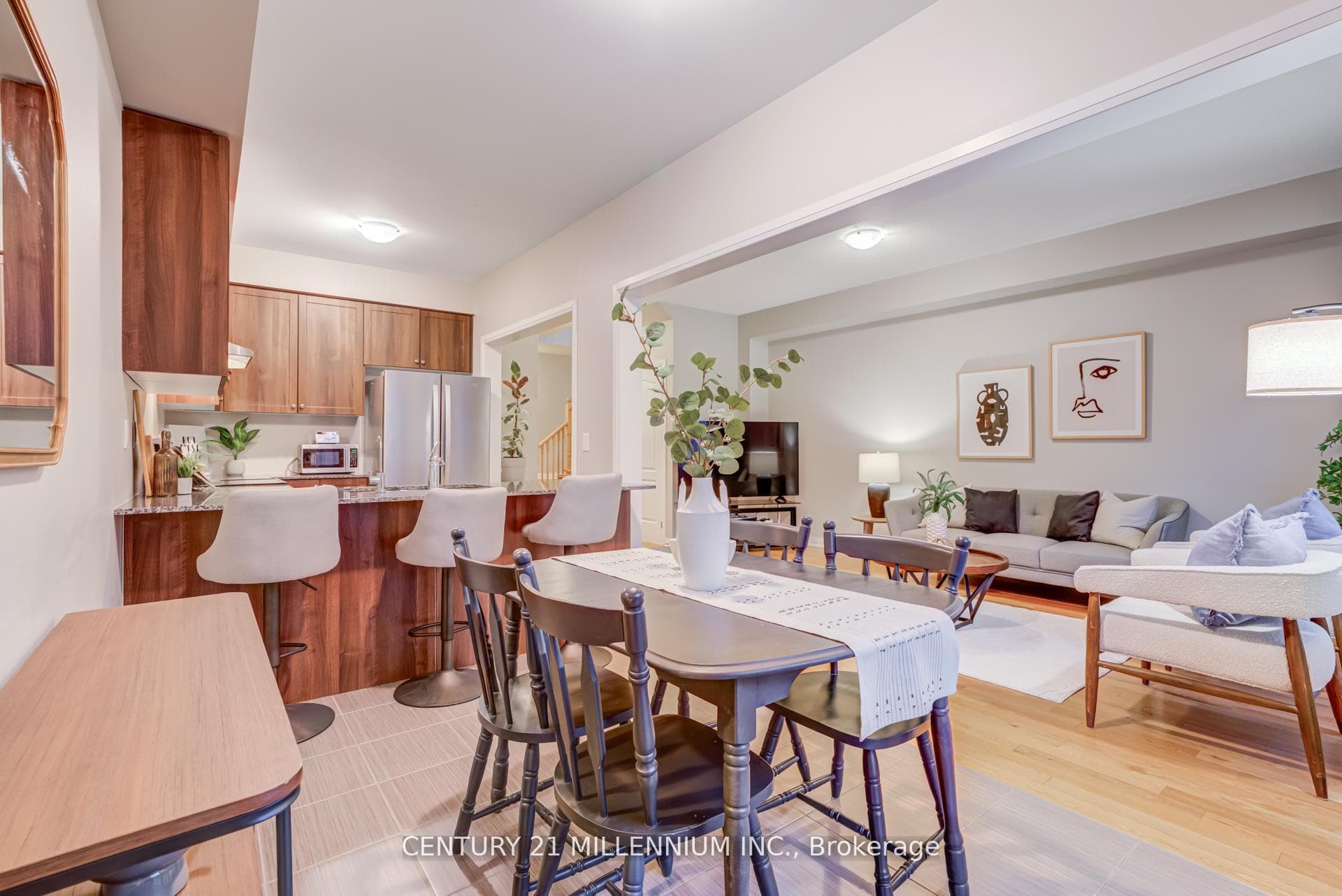 4 Landsborough Street photo 19