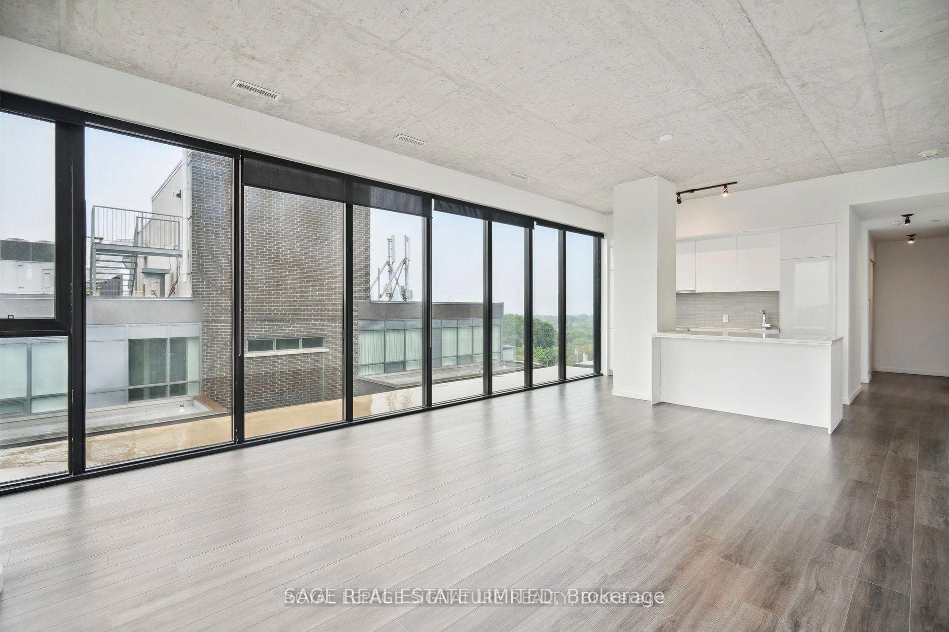 7 Smith Crescent Unit PH 808 photo 19