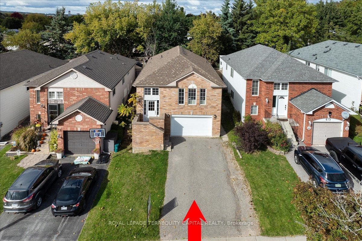 54 Copeman Crescent photo 2