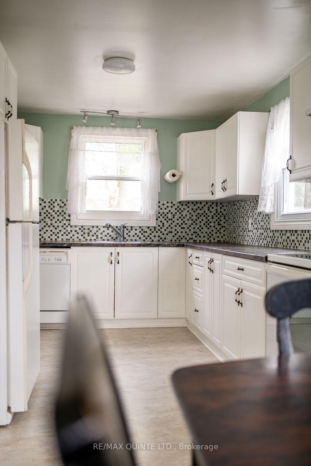 87 Purdy Street photo 13