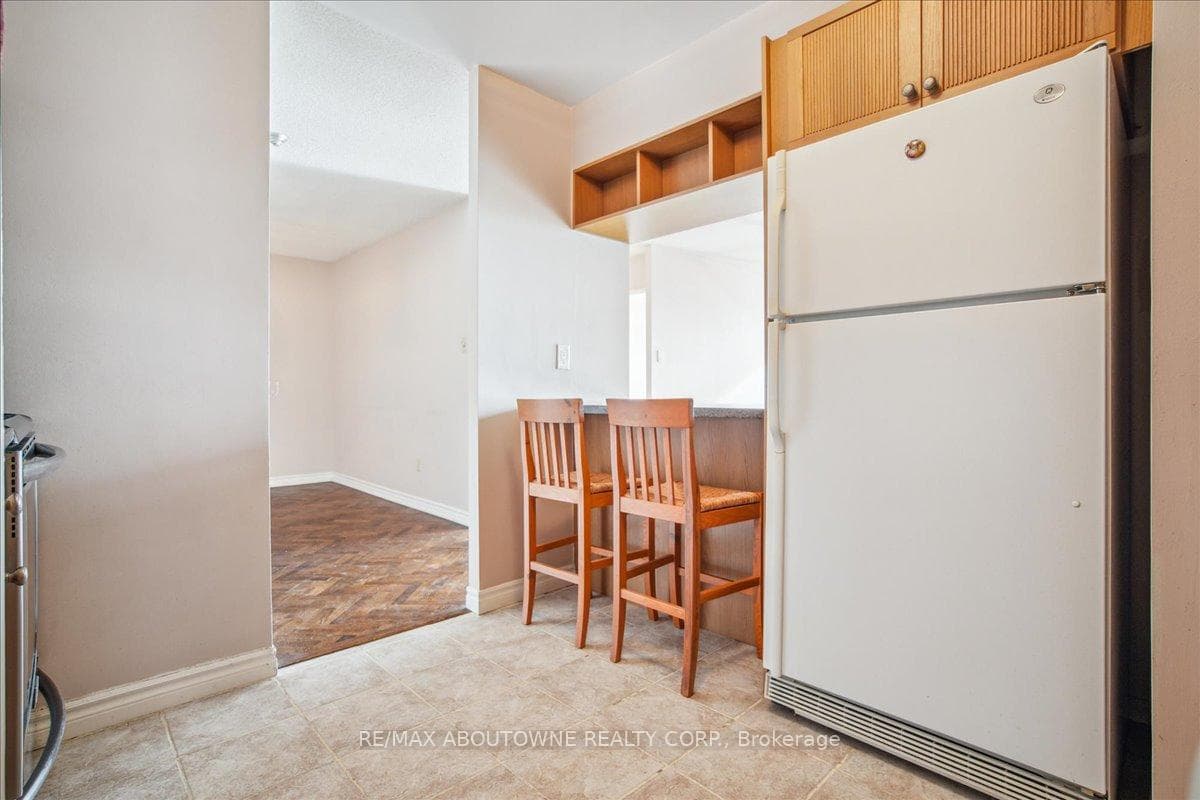 1300 Islington Avenue Unit 1609 photo 9