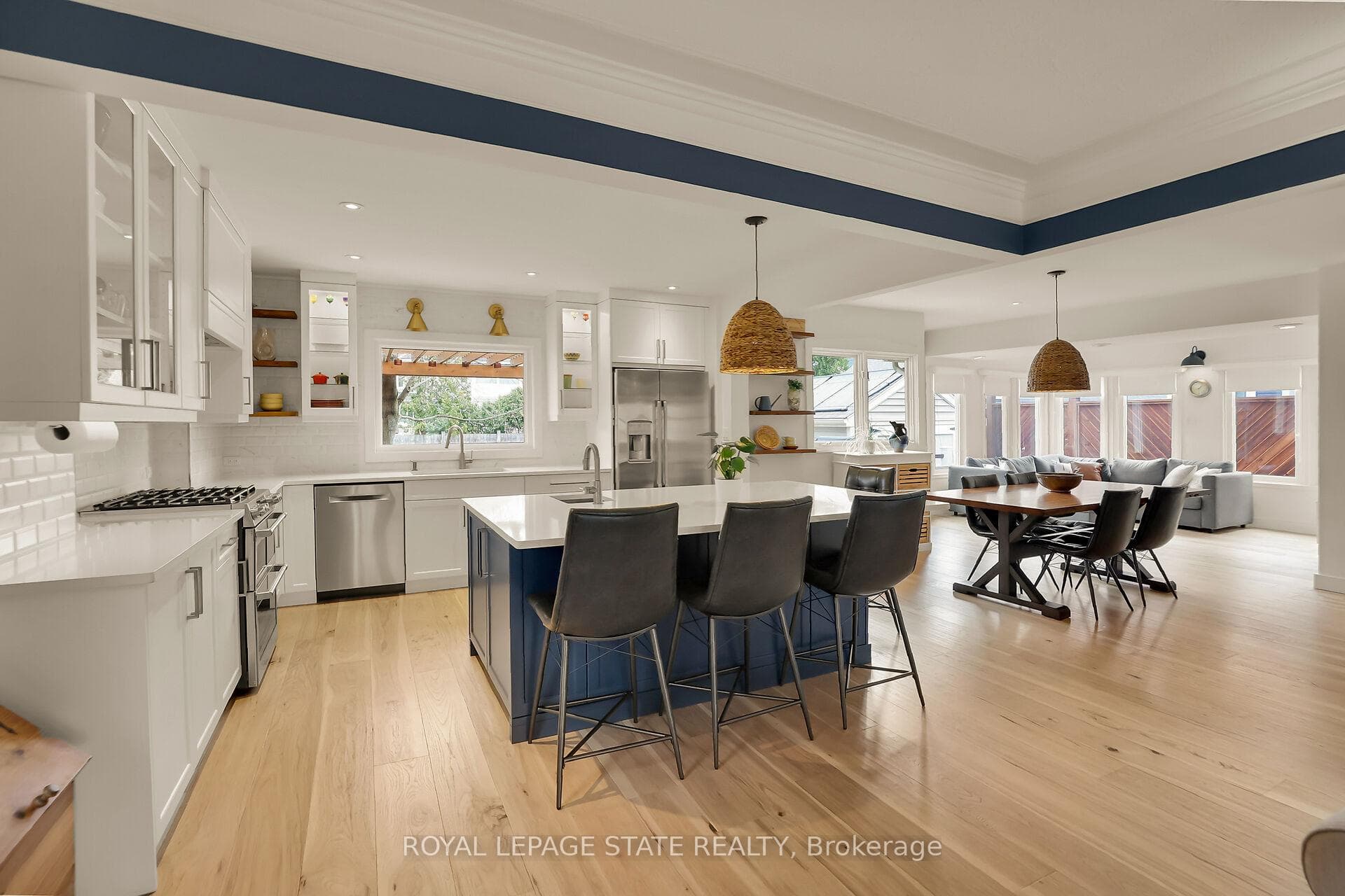 3 Nelles Boulevard photo 8