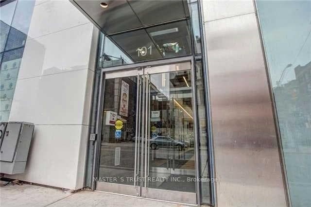 101 Peter Street Unit 2208 photo 4