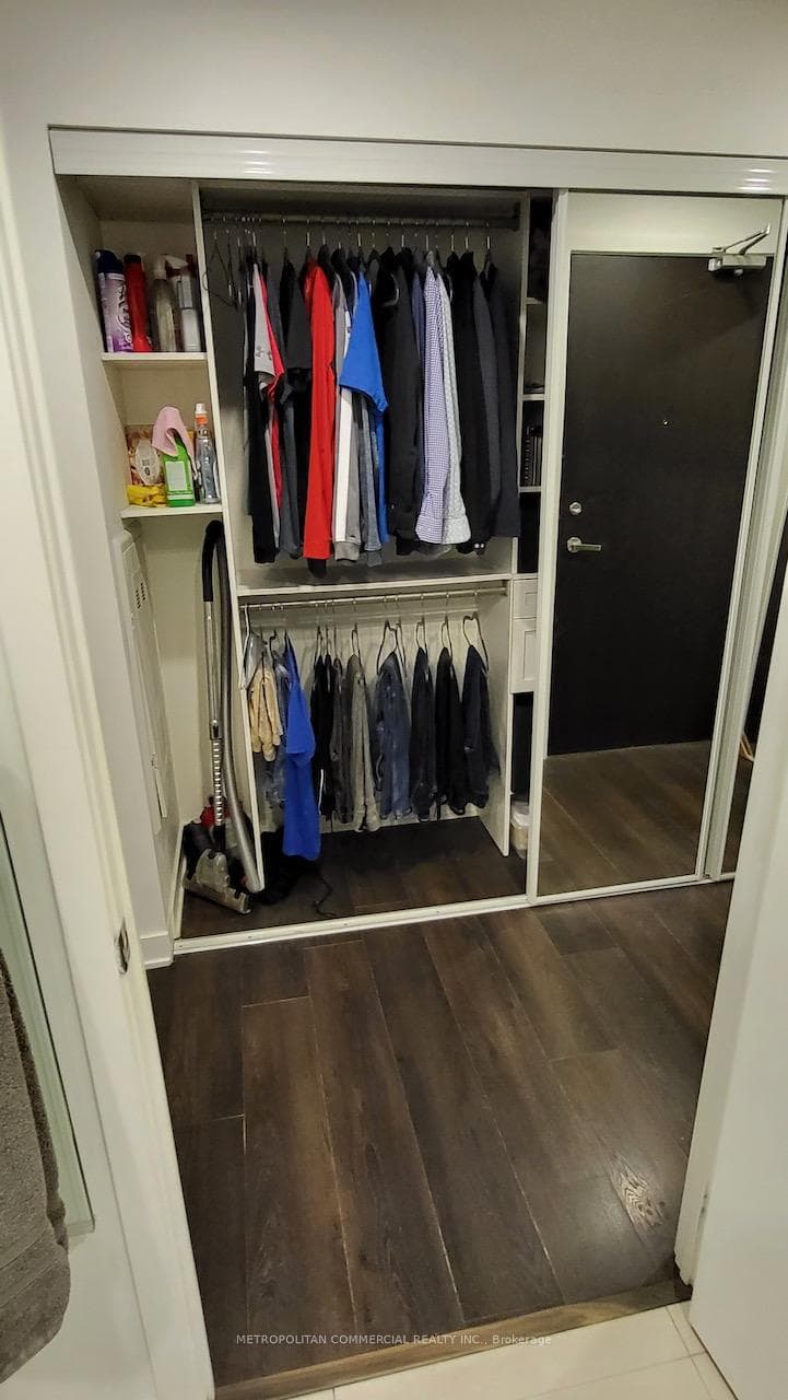 170 Sumach Street Unit 2212 photo 16