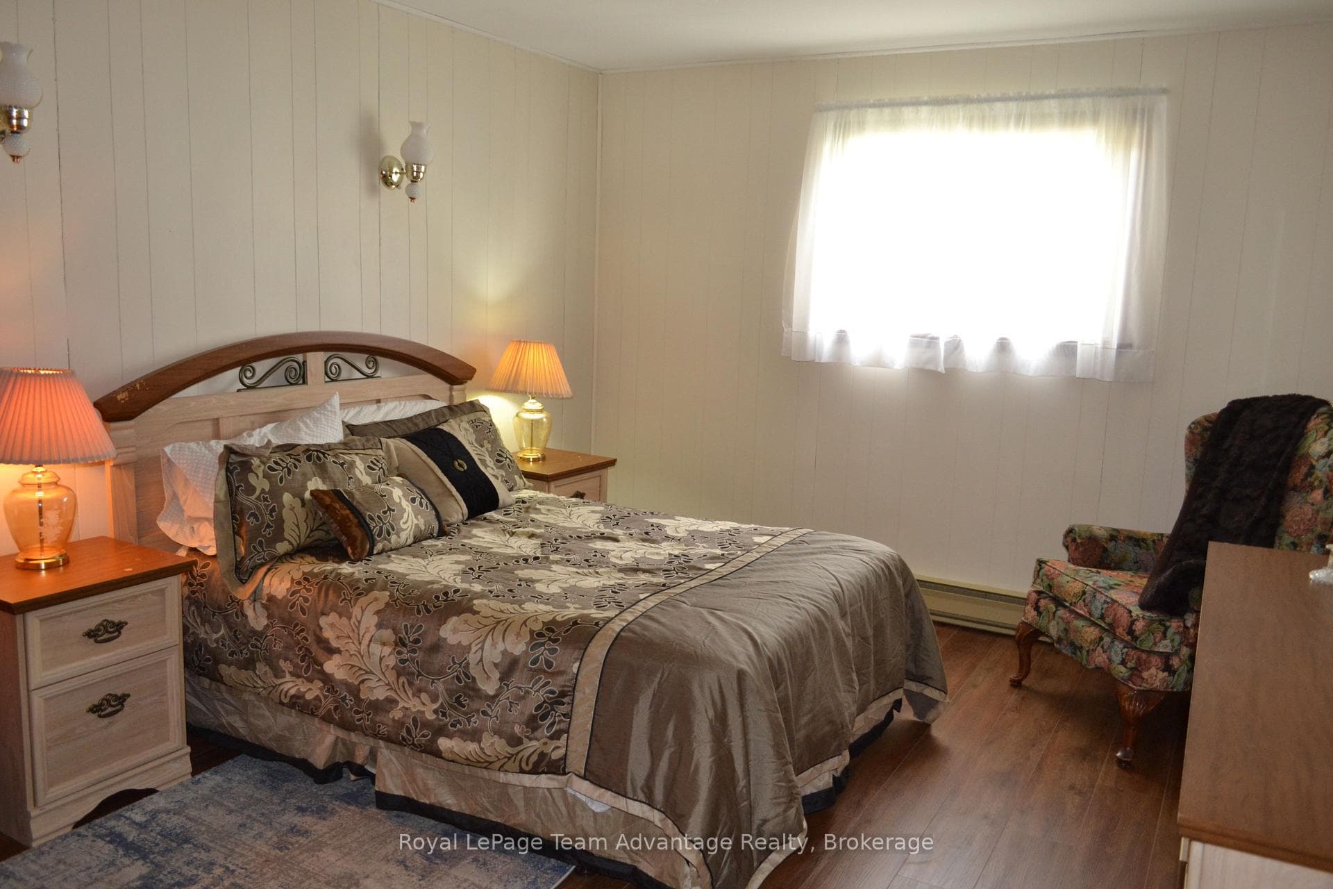 128 Eastside Drive photo 9