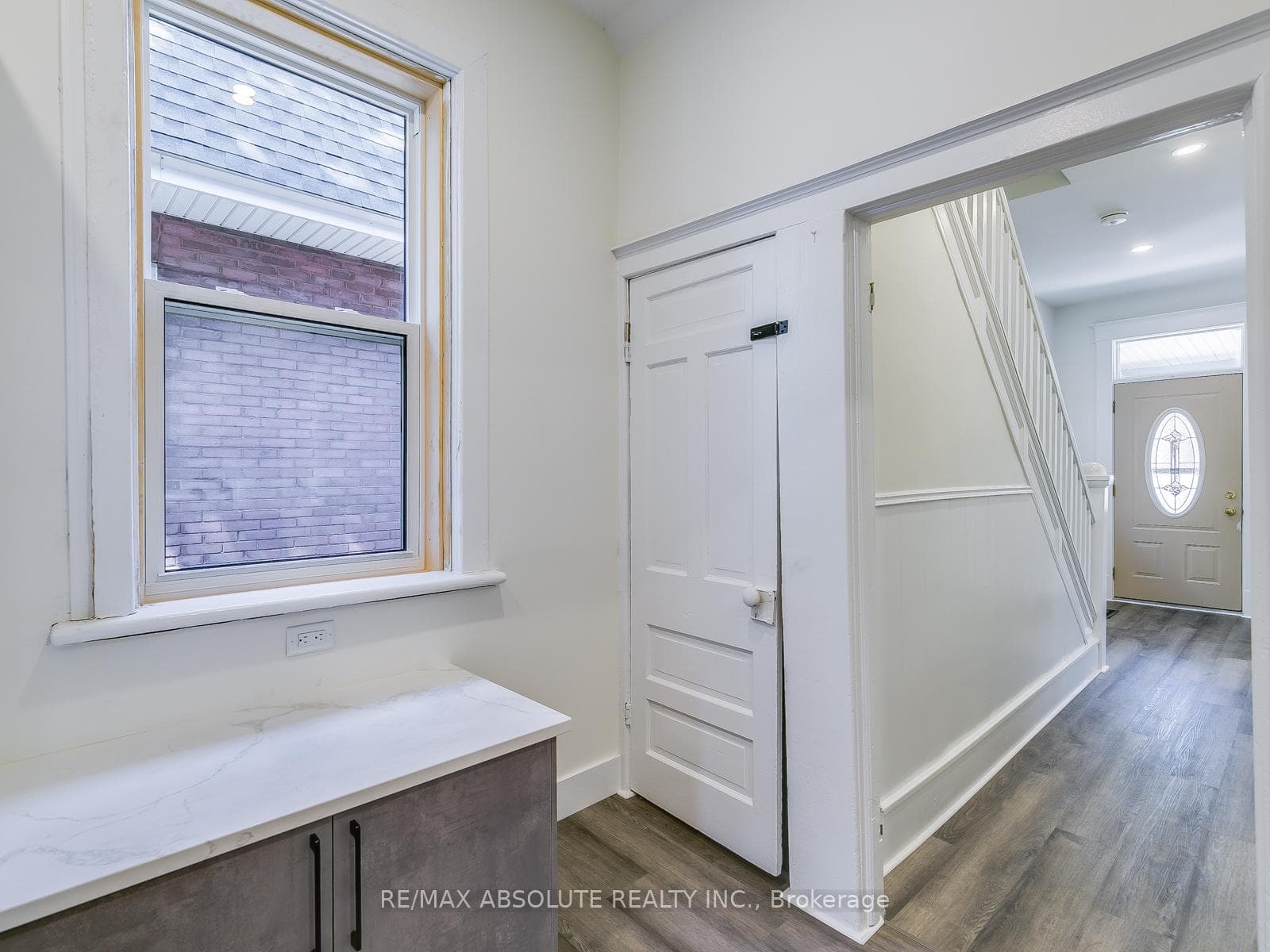 222 Plymouth Street photo 9
