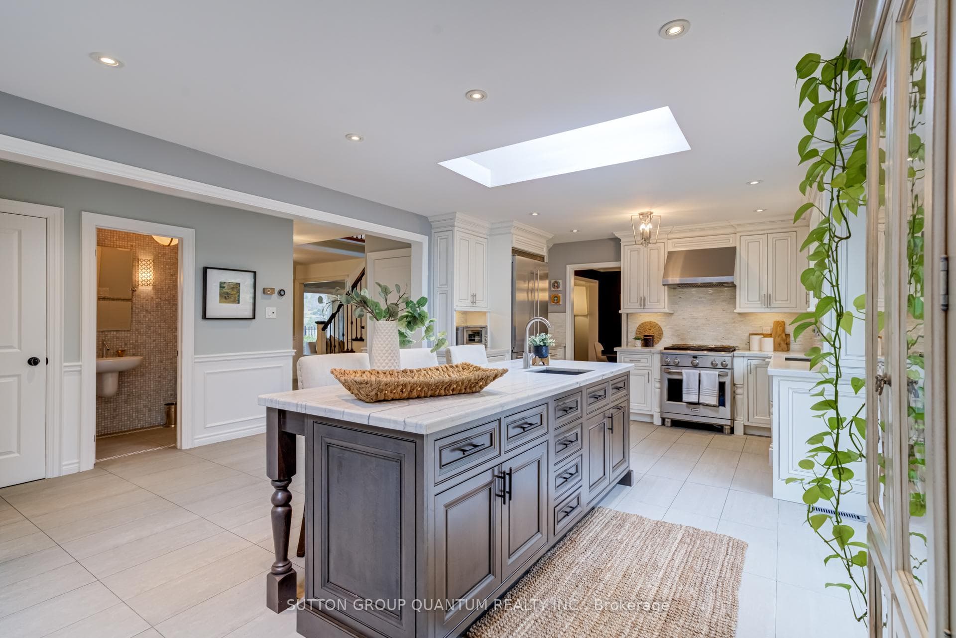 955 Indian Road photo 15