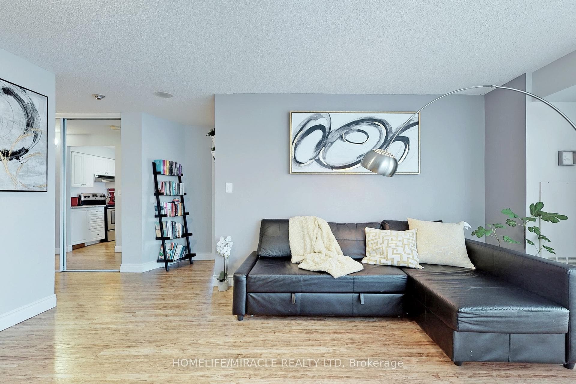 90 Dale Avenue Unit 201 photo 5