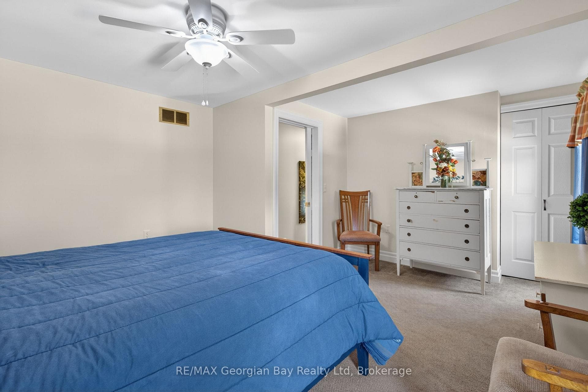 344 Fourth Street photo 22