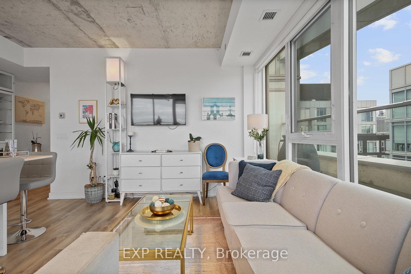 25 Baseball Place Unit 1301 photo 4
