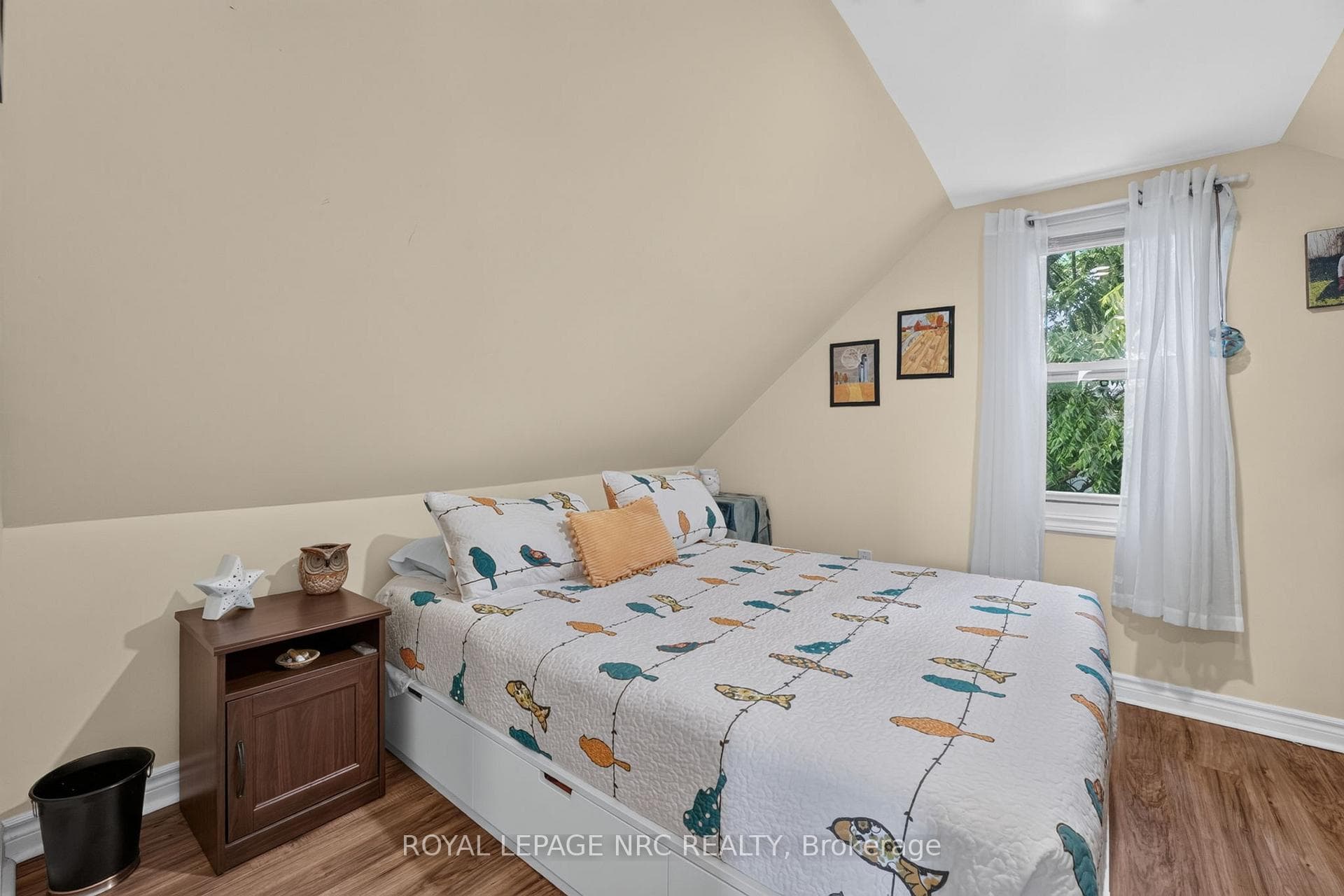 63 OAKWOOD Street photo 20
