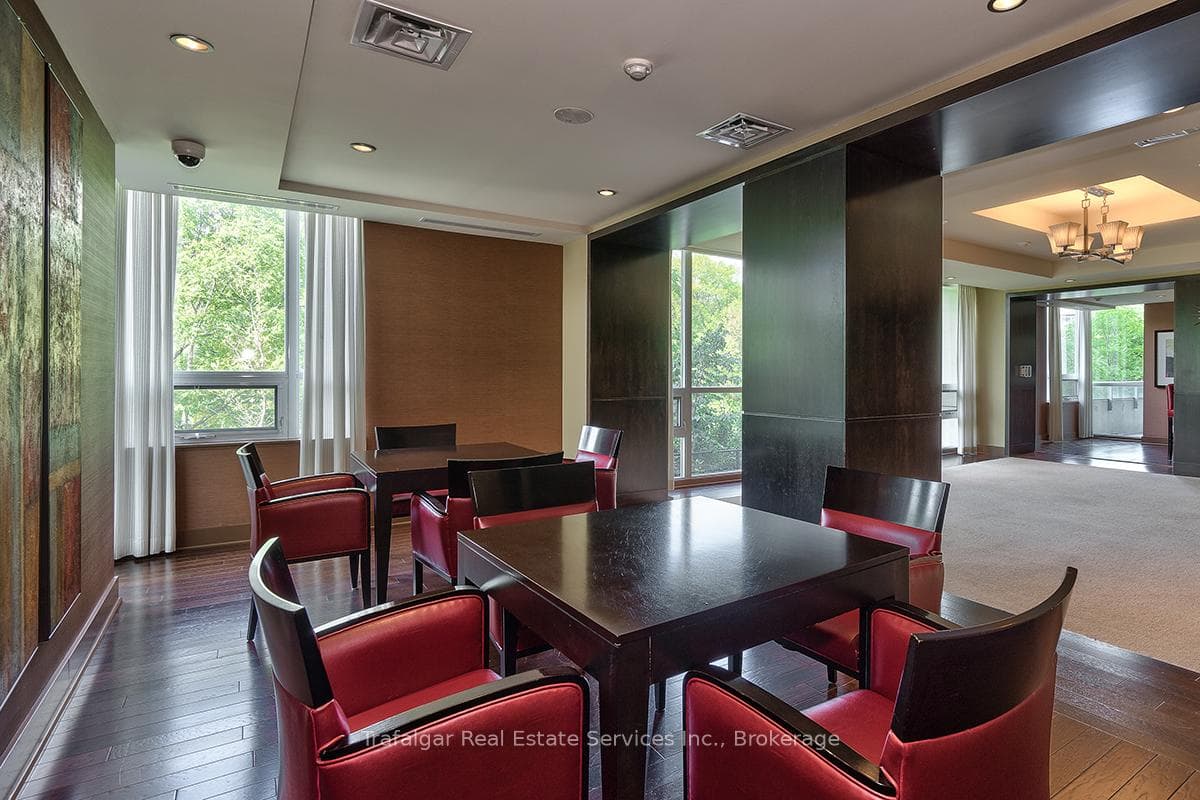 1055 Southdown Road Unit 512 photo 15