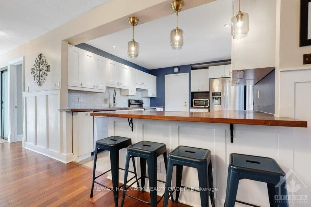 27 JACKSON Court photo 10