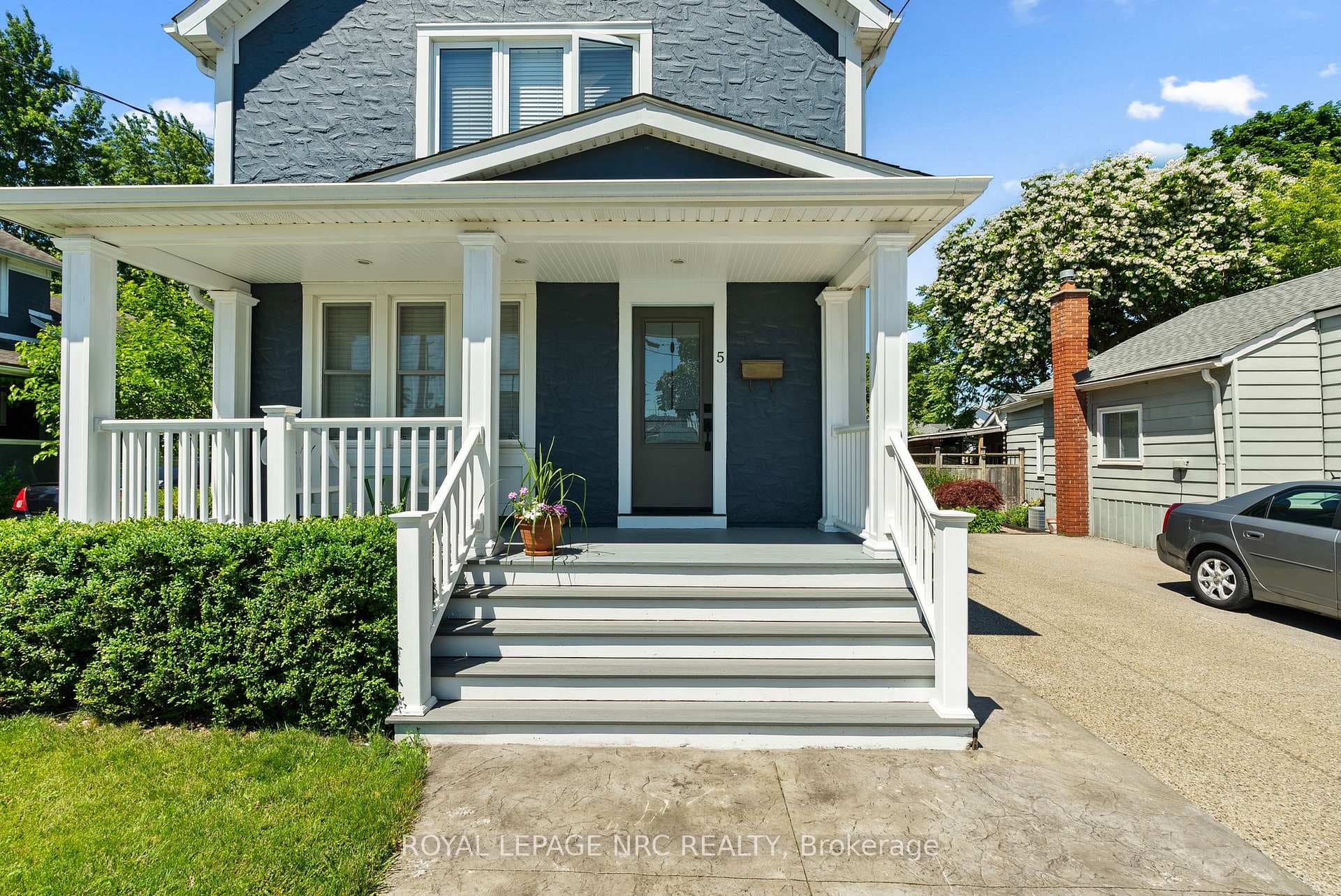 5 Greenlaw Place photo 5