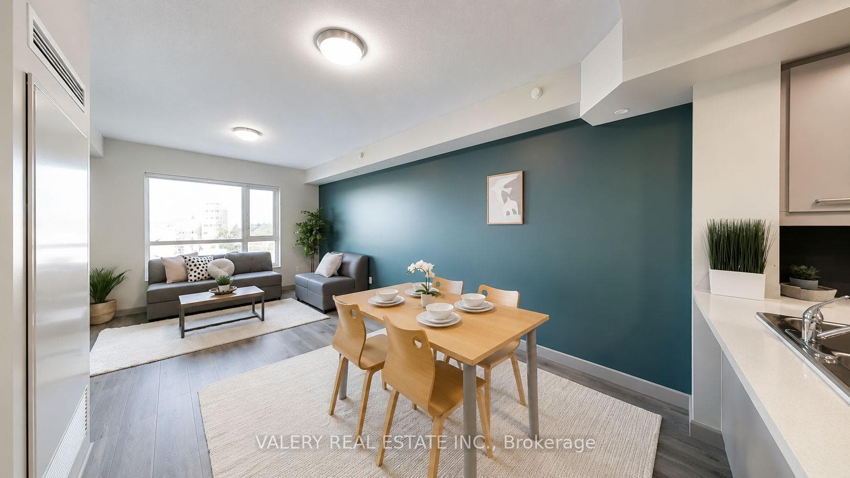 254 Phillip Street Unit 504 photo 4