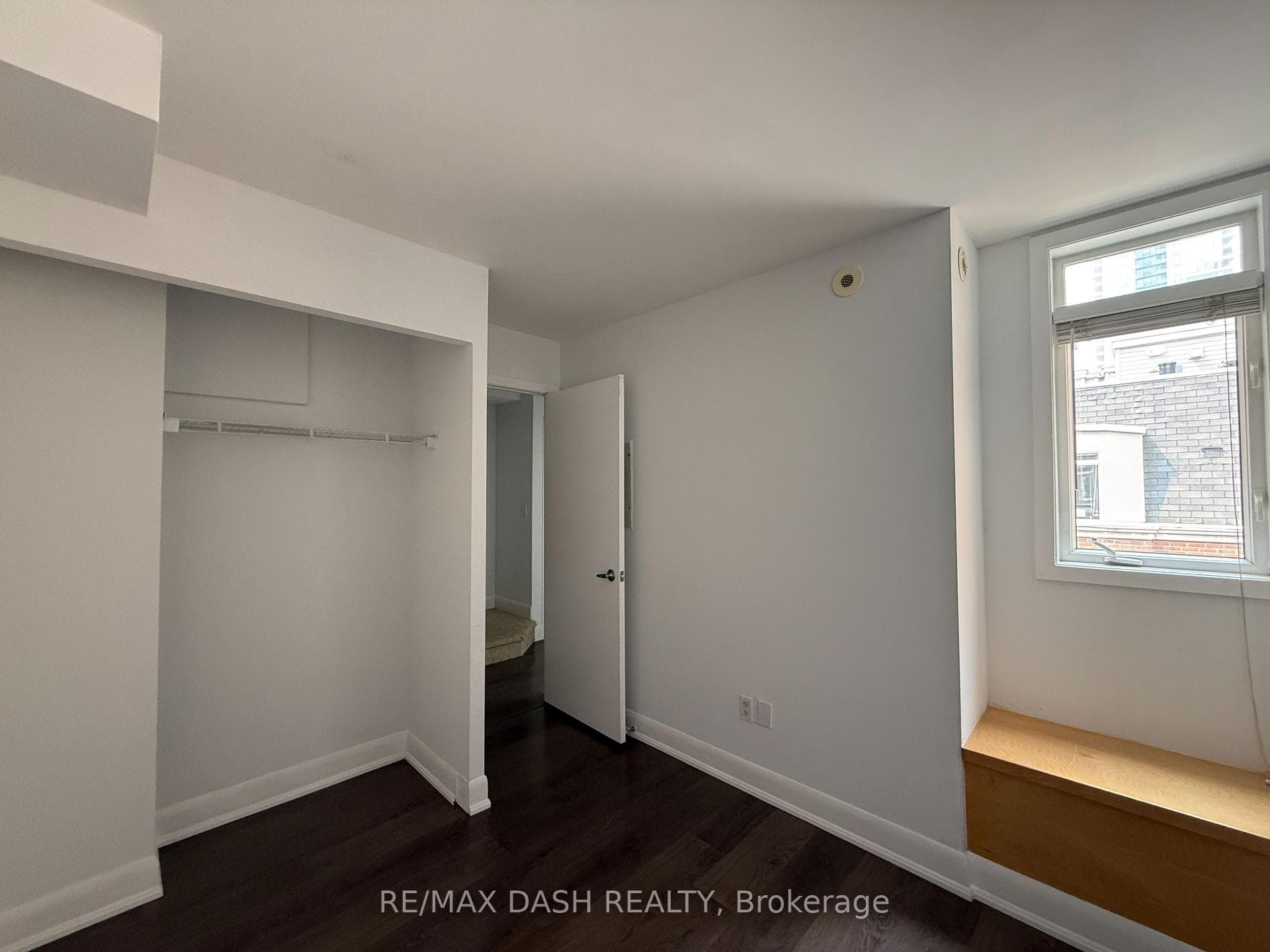 415 Jarvis Street Unit 342 photo 19
