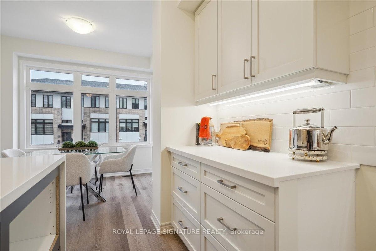 527 Shaver Road Unit 16 photo 15