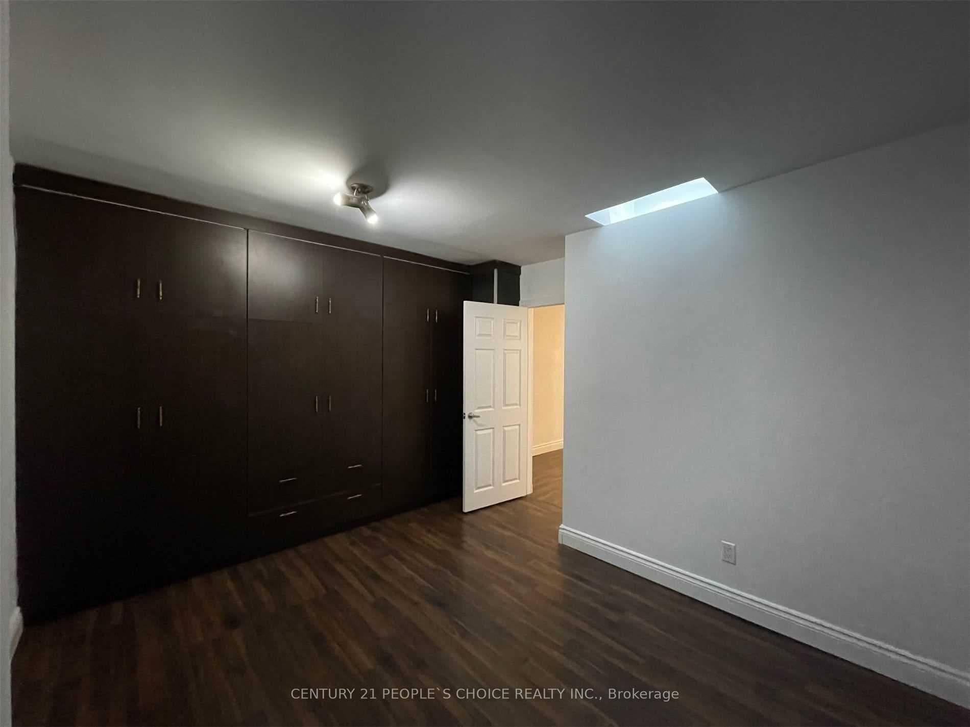 1429 Kingston Road Unit 1A photo 1