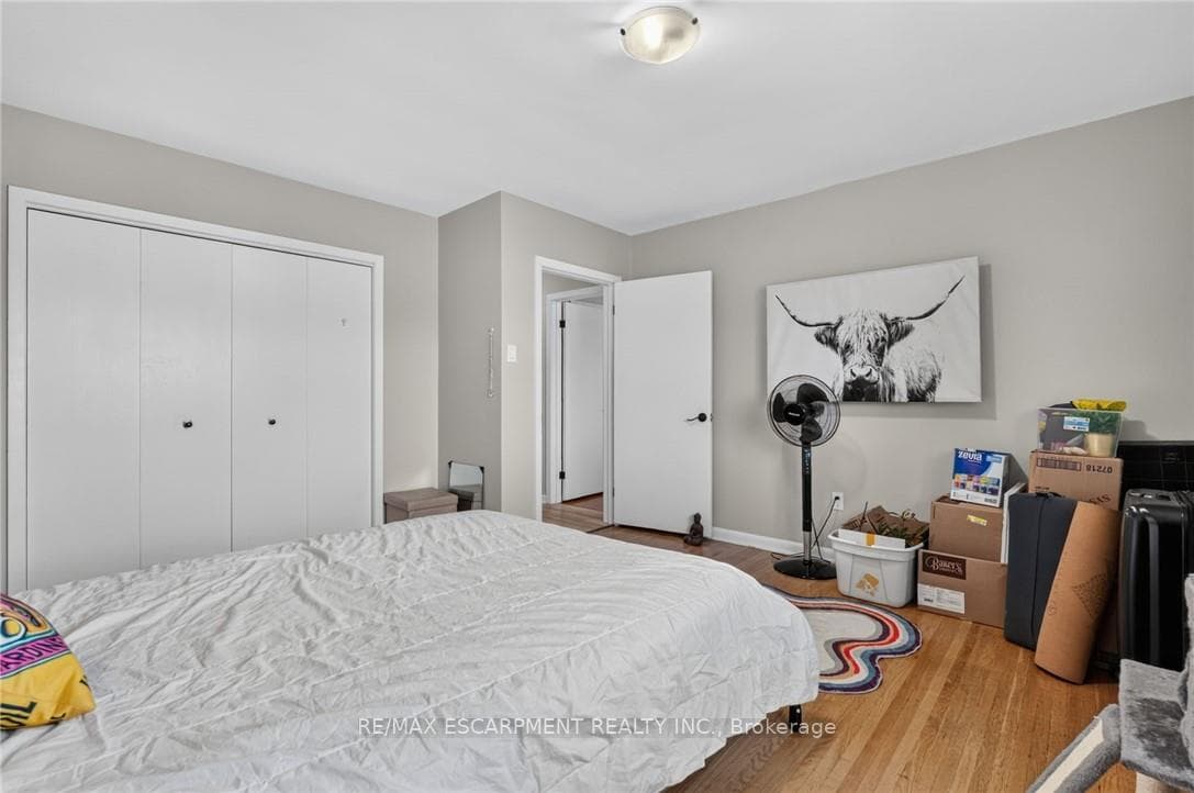 300 Knoll Street photo 13