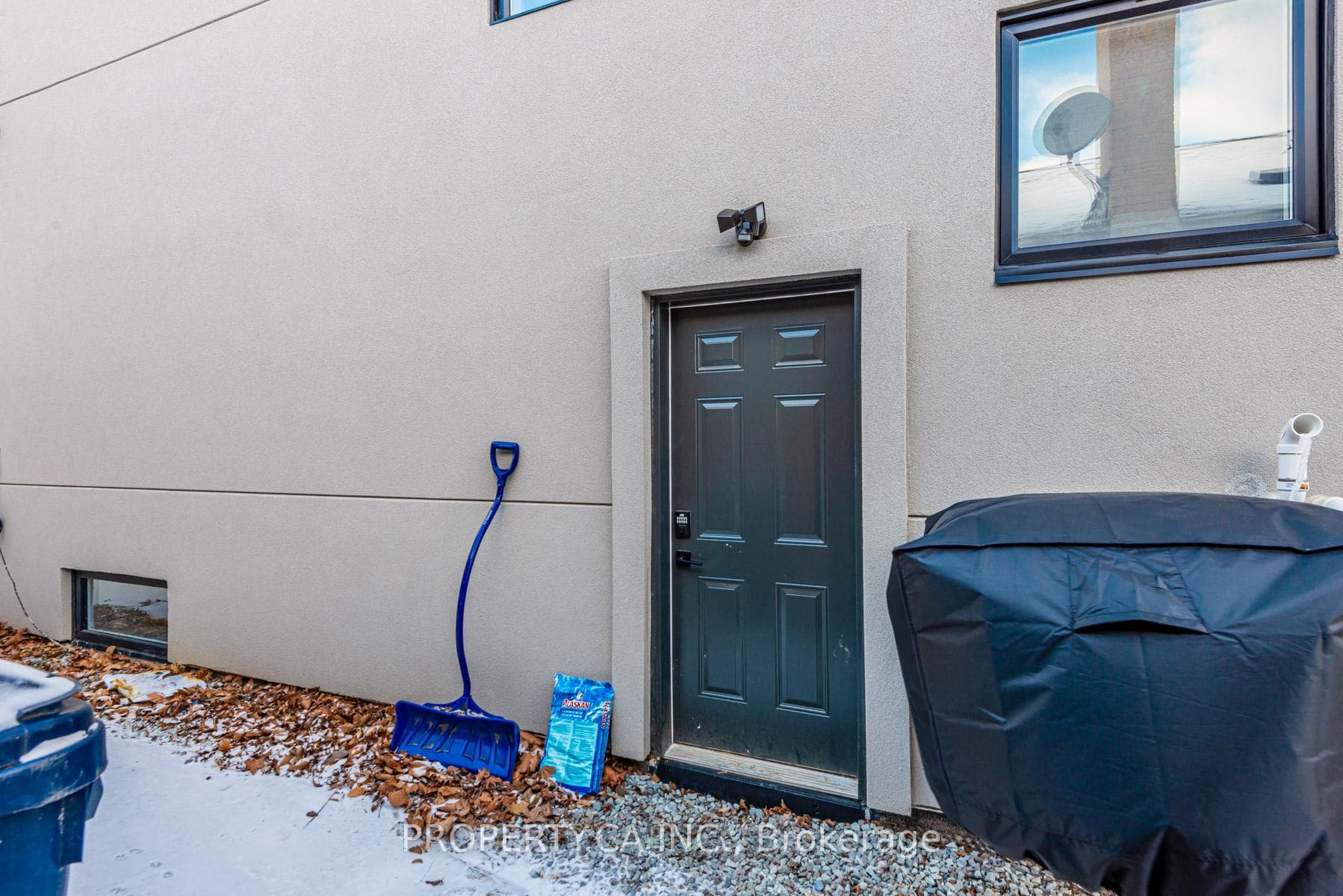 55 Glenshaw Crescent Unit BSMT photo 19