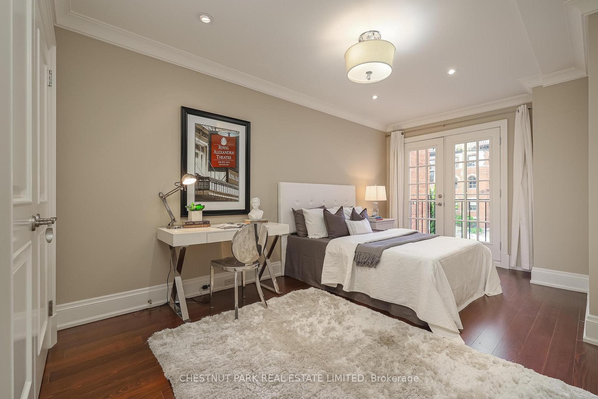 317 Lonsdale Road Unit 2B photo 22