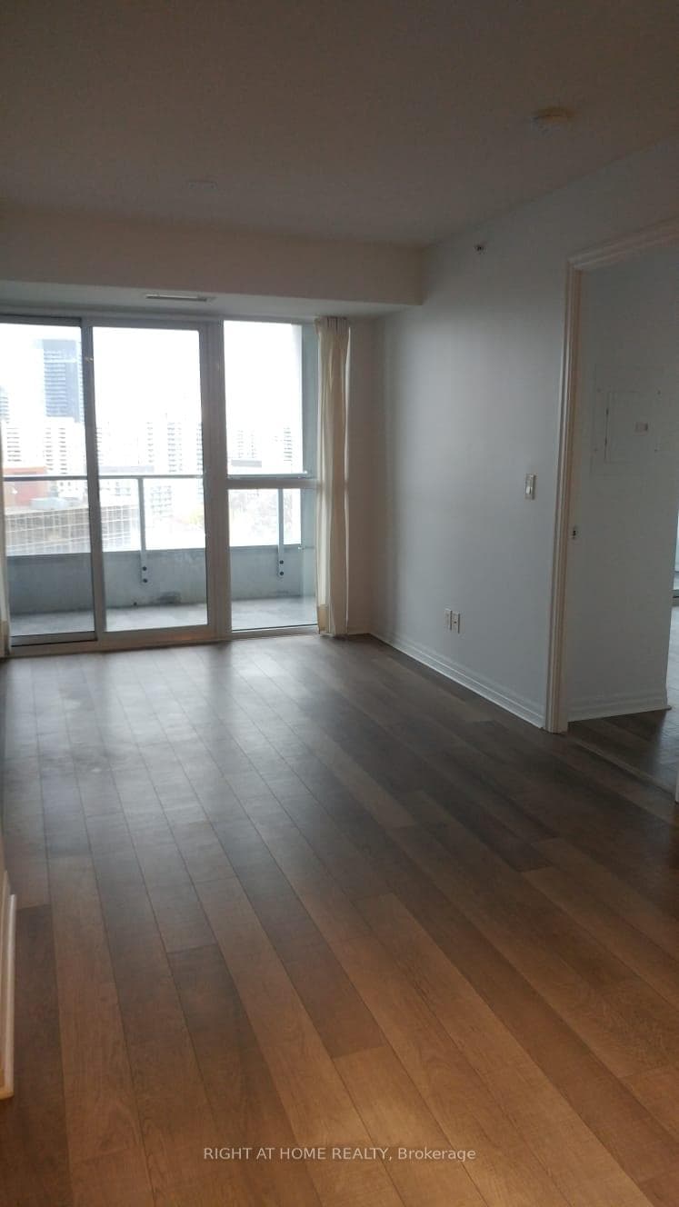 275 Yorkland Road Unit 1412 photo 6