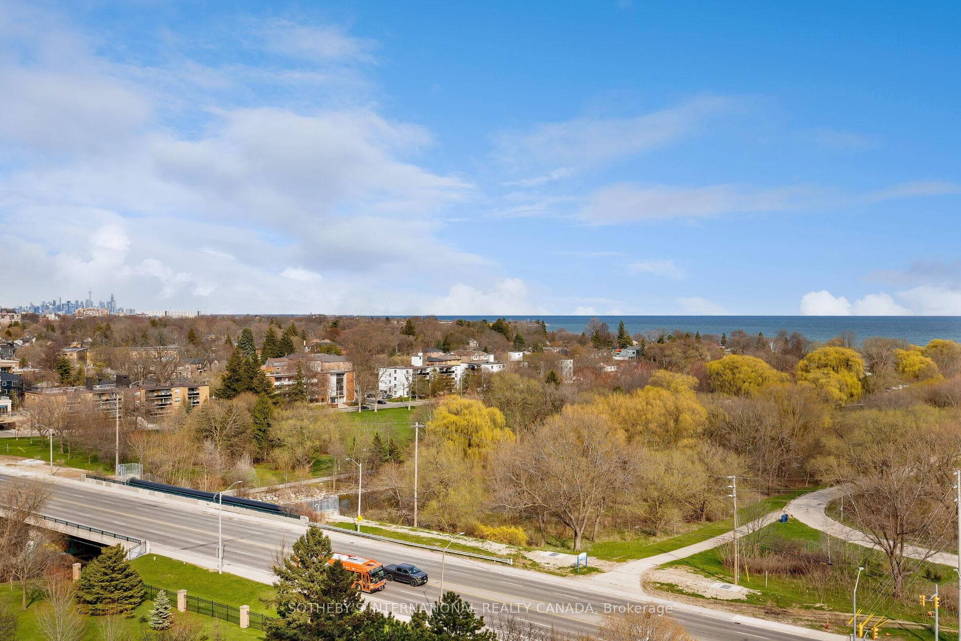 1515 Lakeshore Road Unit 1103 photo 27