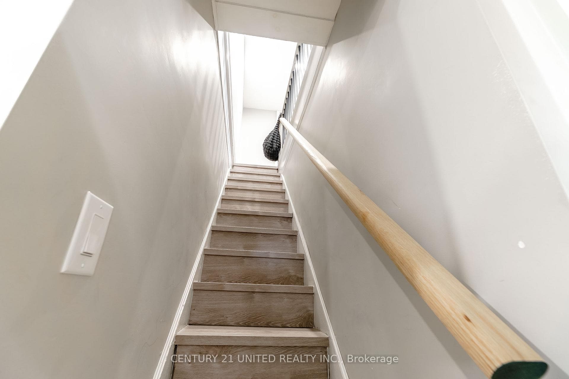 218 Park Street photo 40