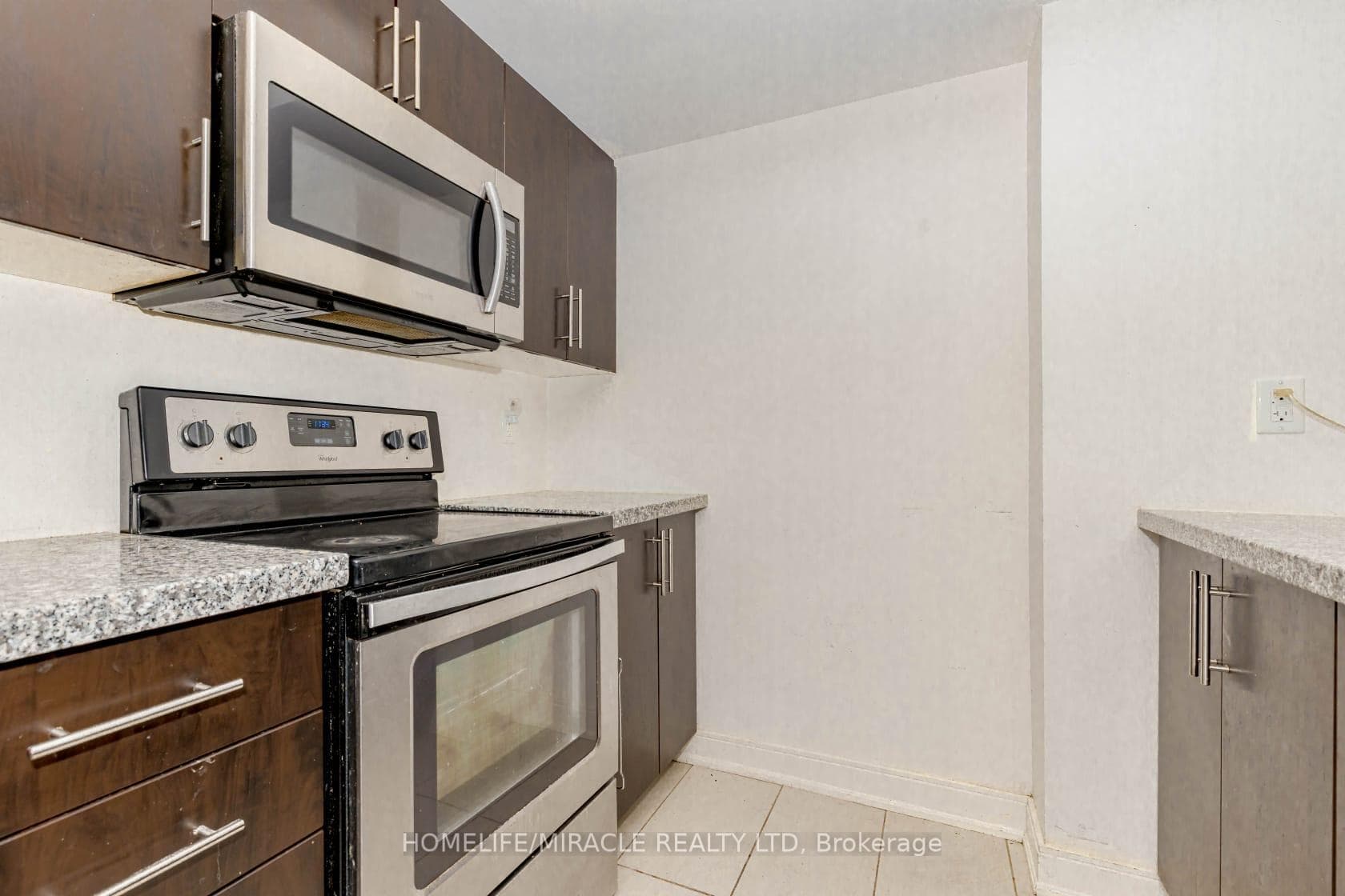 100 Dufay Road Unit 29 photo 3