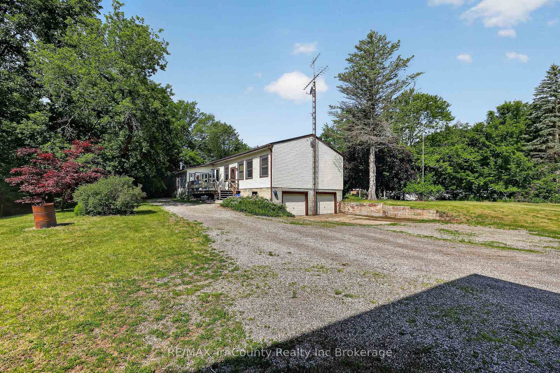 54427 Talbot Line photo 4