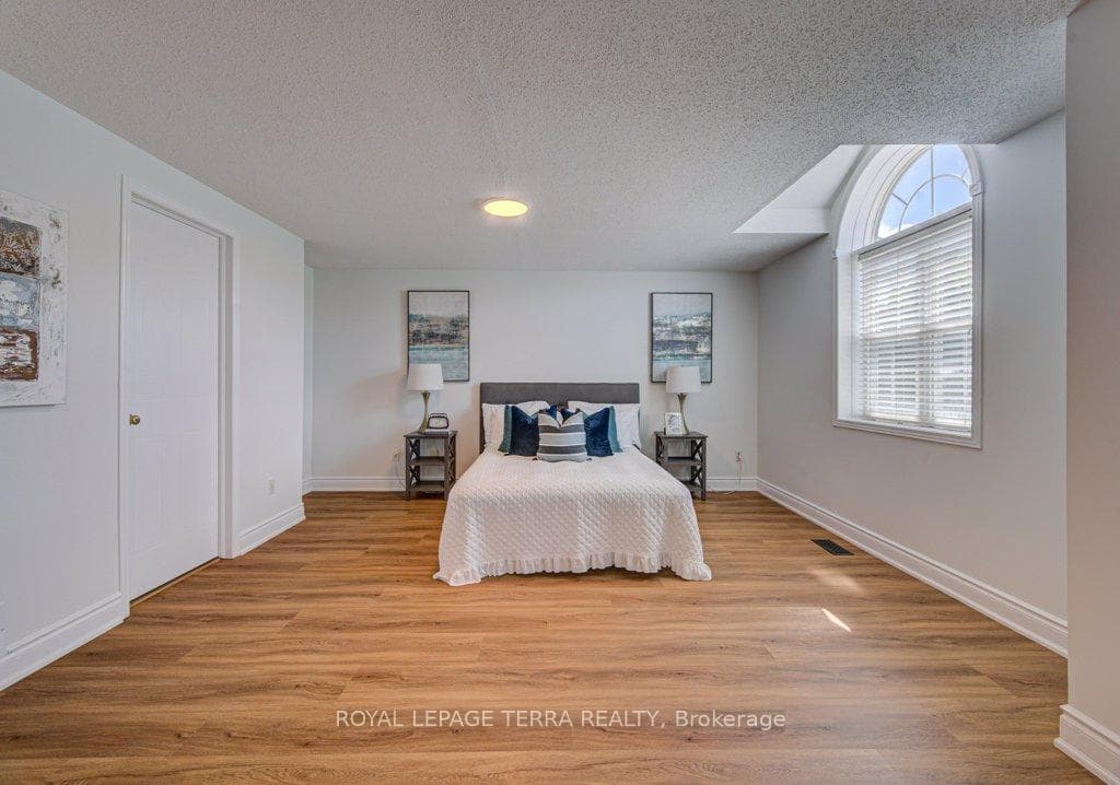 139 WERSTINE Terrace photo 22