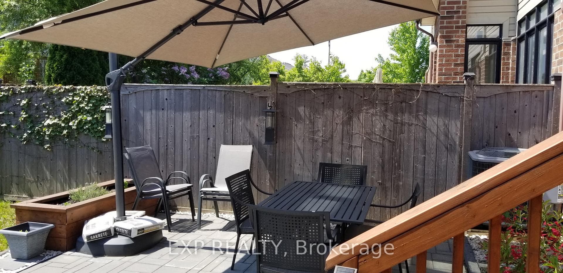 1004 Ottenbrite Crescent photo 29