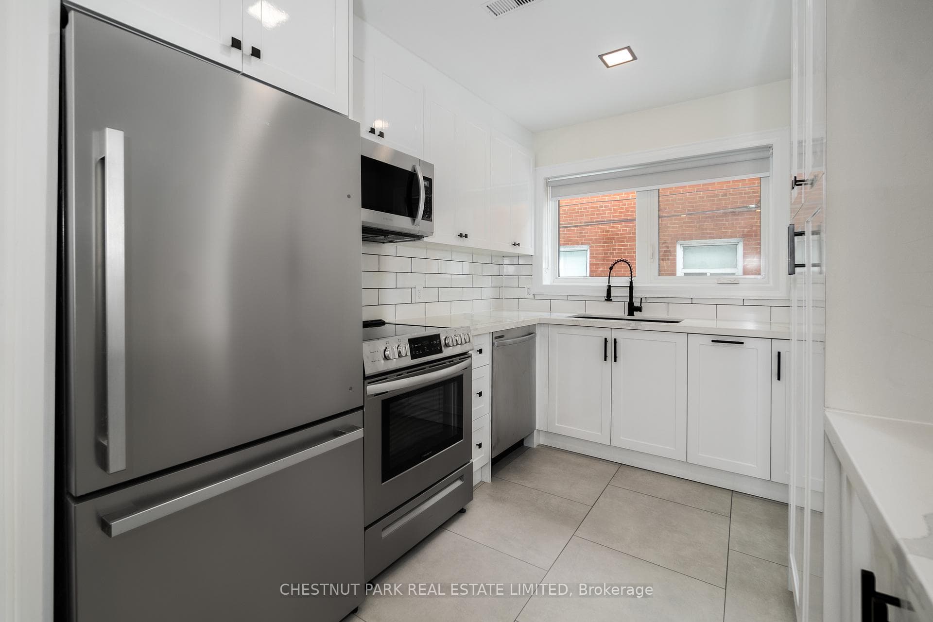 38 Penhurst Avenue Unit 2 photo 10