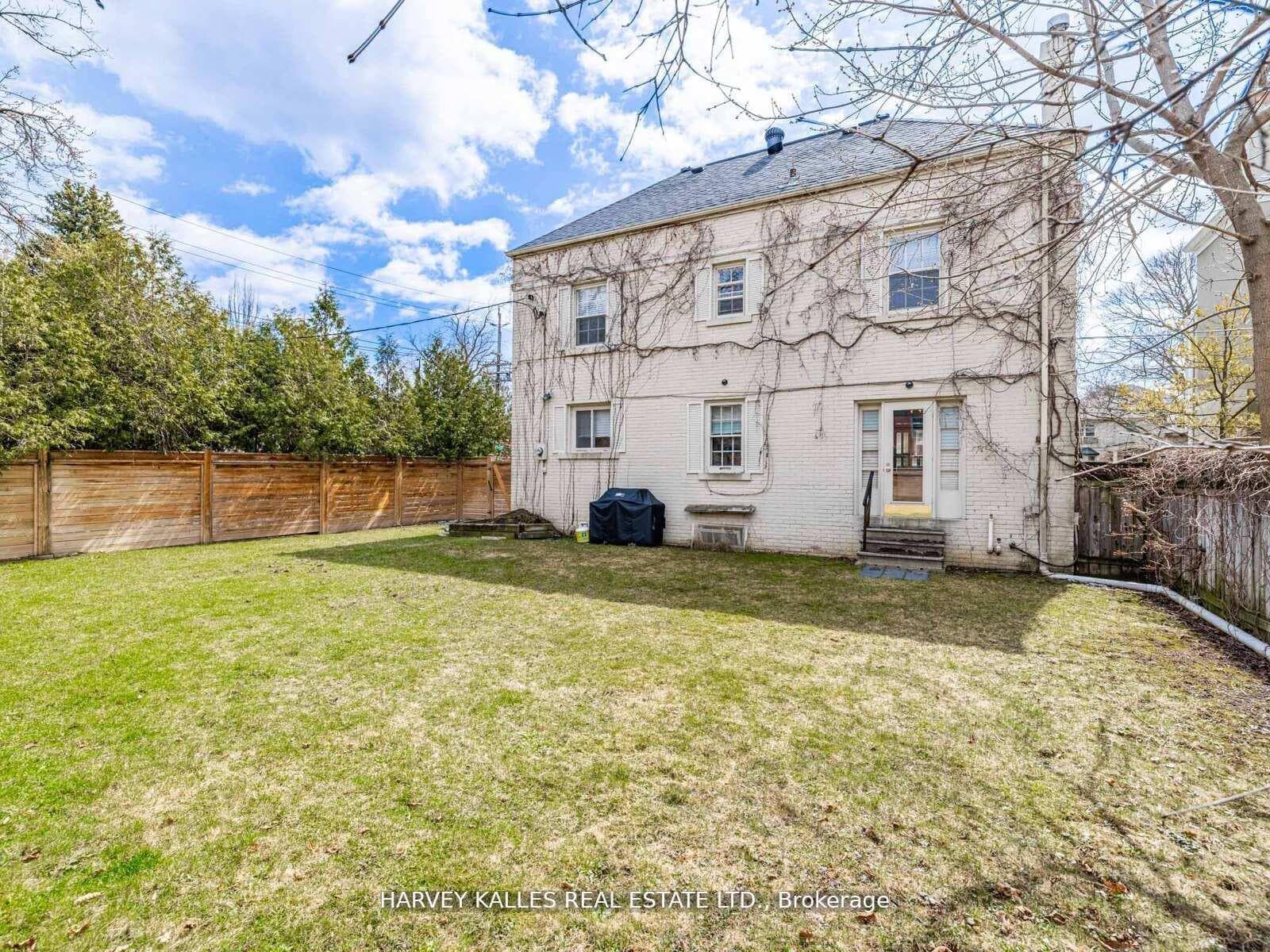 2 Silverwood Avenue photo 39