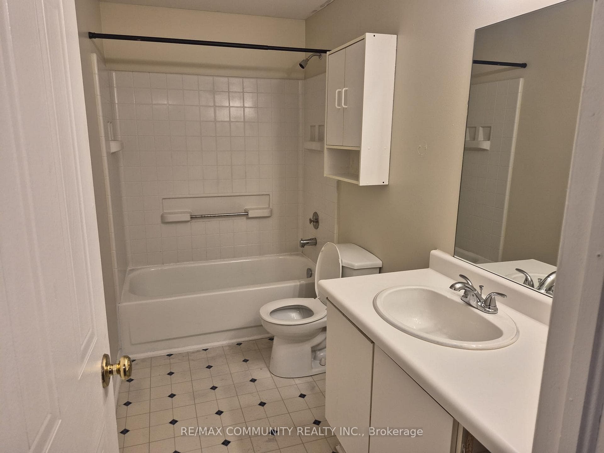 511 Admiral Drive Unit 65 photo 5