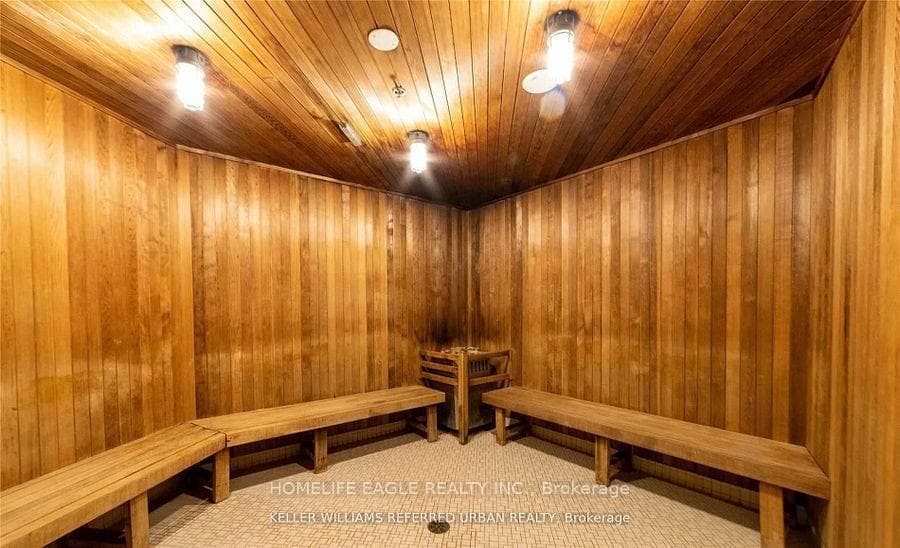 2230 Lake Shore Boulevard Unit 806 photo 4