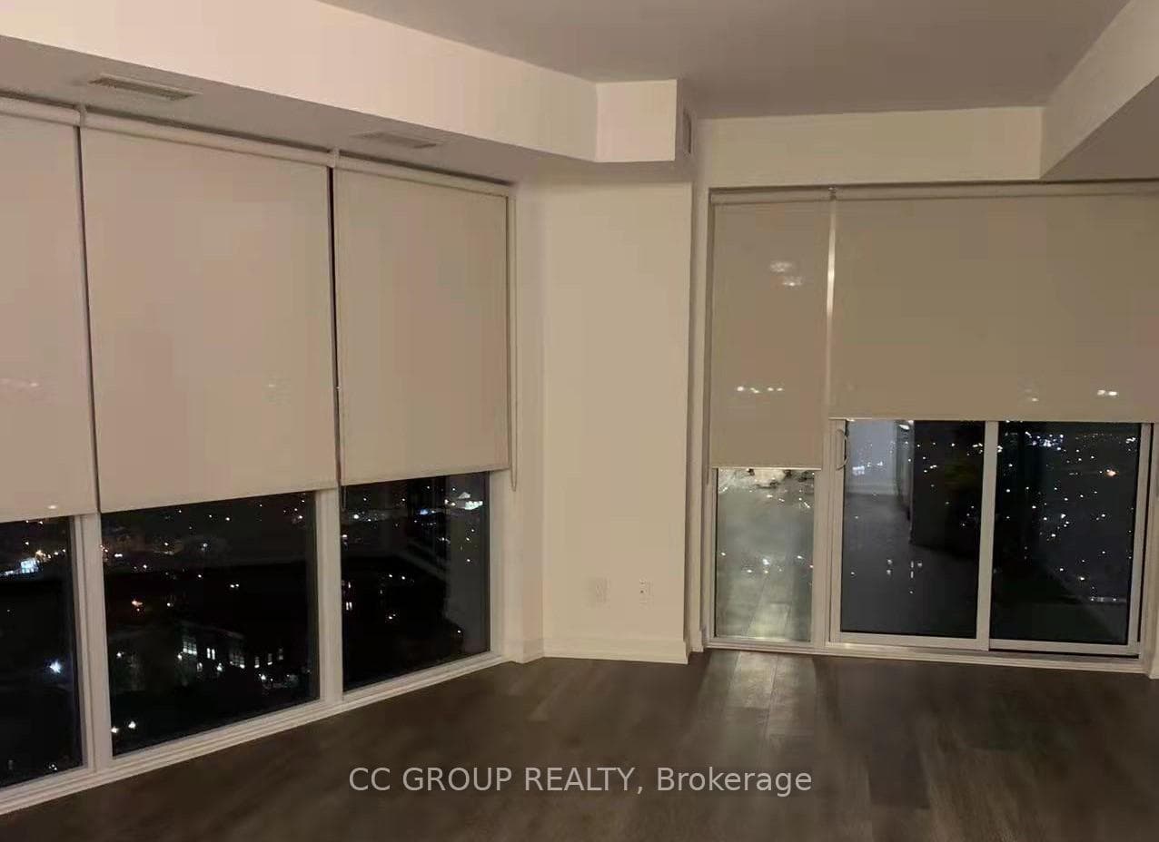 159 Wellesley Street Unit 2604 photo 2