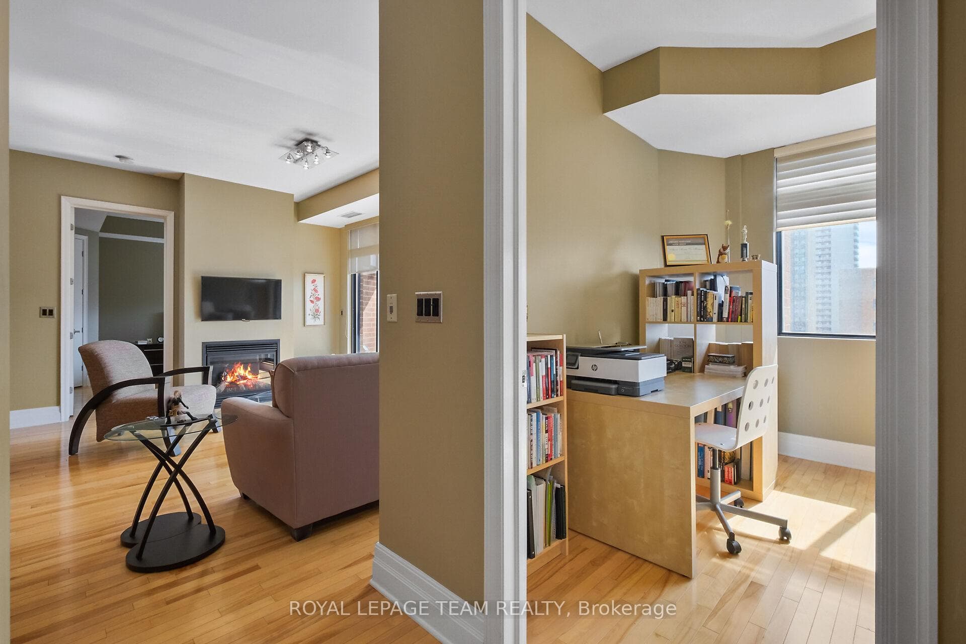375 LISGAR Street Unit 701 photo 23