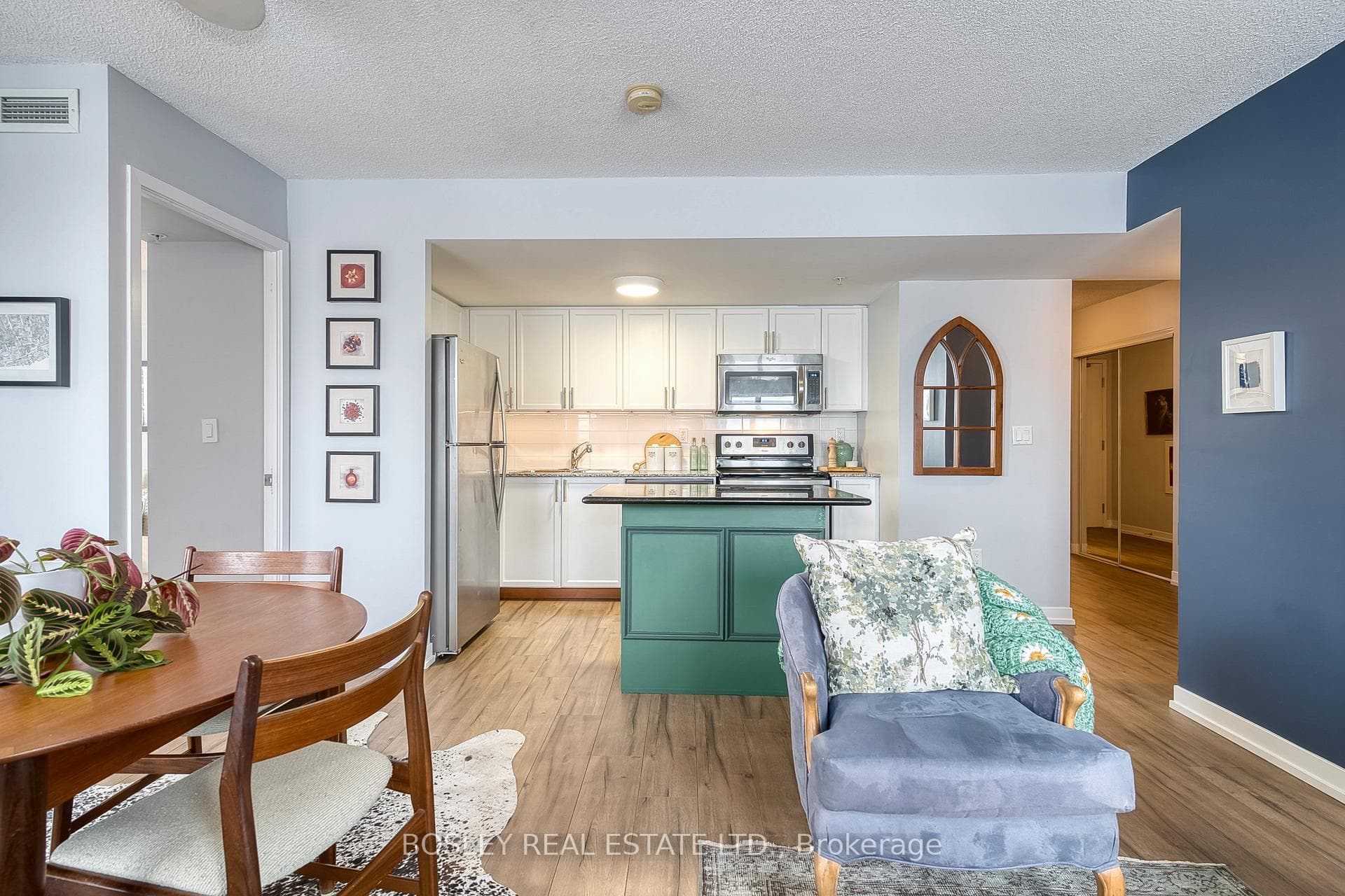 1410 Dupont Street Unit 606 photo 21